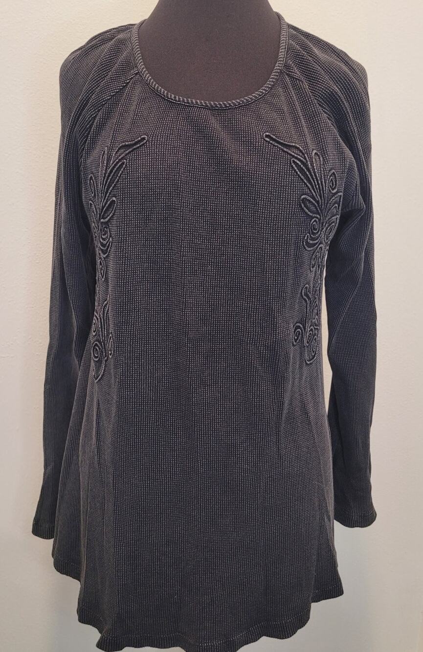 Soft Surroundings Camden Thermal Embroidered Henley M